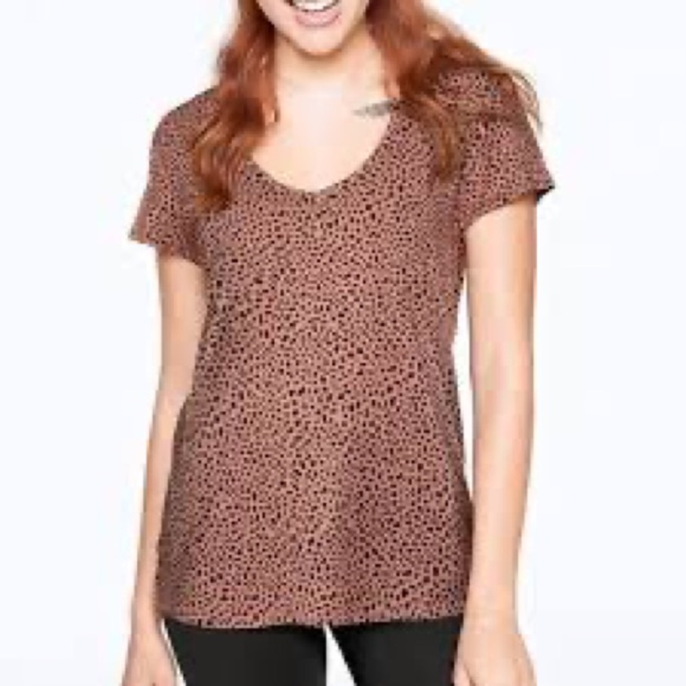 Victoria’s Secret PINK leopard tee
